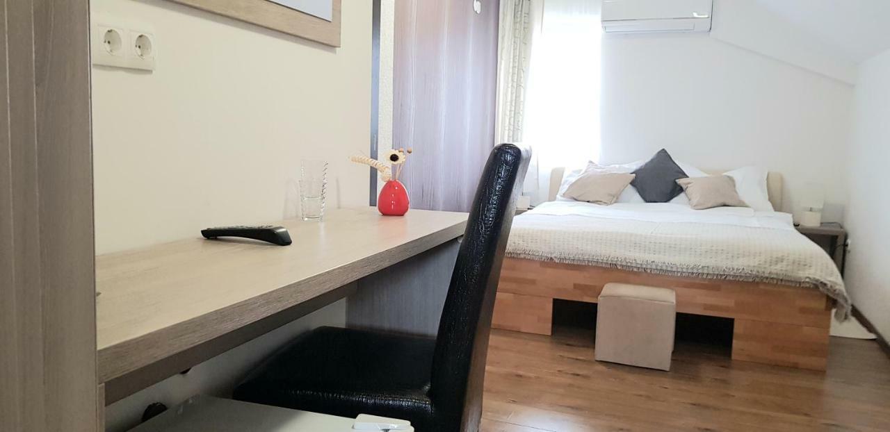 Rooms Velo Кореница Екстер'єр фото